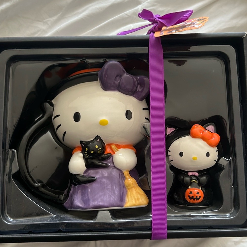 Hello Kitty Halloween Mug and Figurine Set